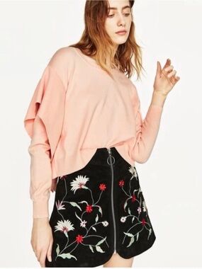 Zara Blush Pink Ruffle Sleeve Knit Cropped Sweater Blouse -Small